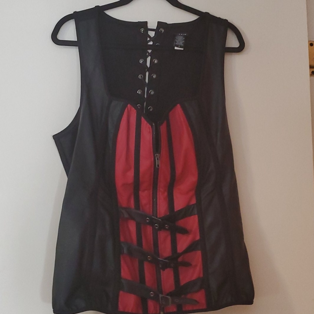 Torrid black & red faux leather corset, size 3